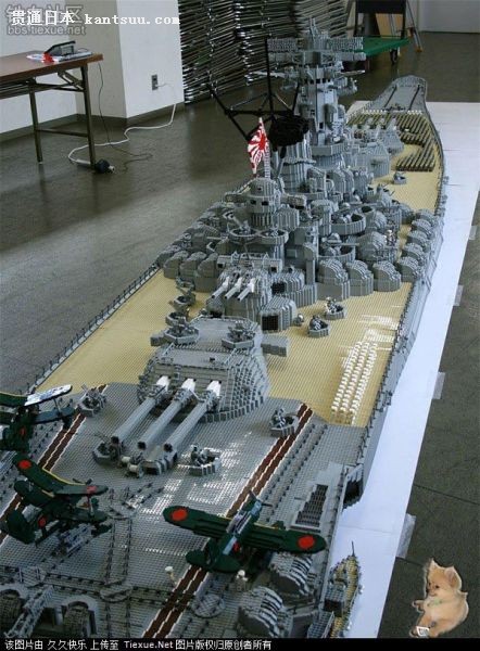 日本艺术家花6年用积木制作二战战舰