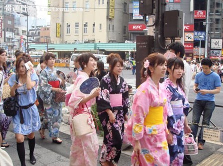 日本花样繁多的夏日祭活动